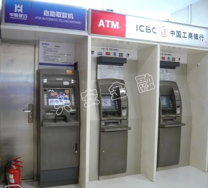 三機位異行大堂防護罩